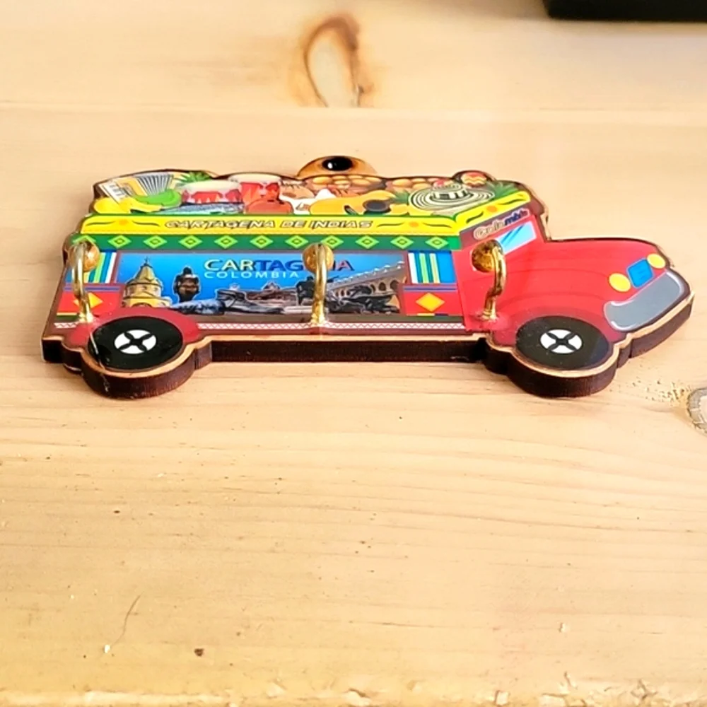 Cartagena Columbia Wood Wall Mounted Bus Key Hook Rack Holder